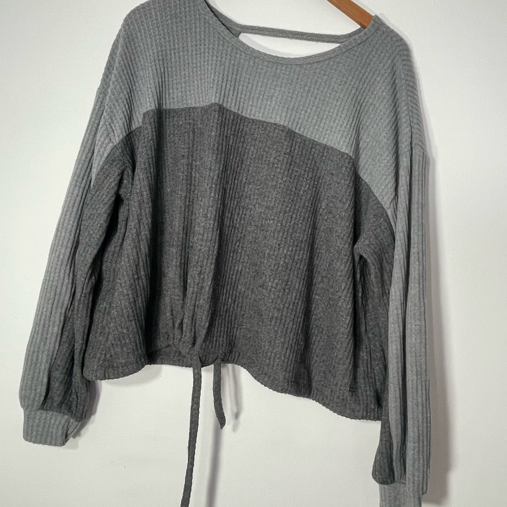 Hollister Heather Gray Knit Sweater